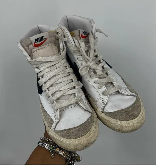 Nike White Blazers Women’s Size 8 - Image 3