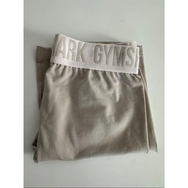Gymshark Seamless Cream Bike Shorts - Light Neutral EUC - Image 6