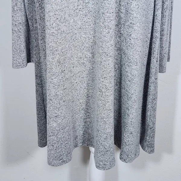 Old Navy Gray Knee-Length Swing Dress Size Large Gray Long Sleeve Knit Dress - Image 4