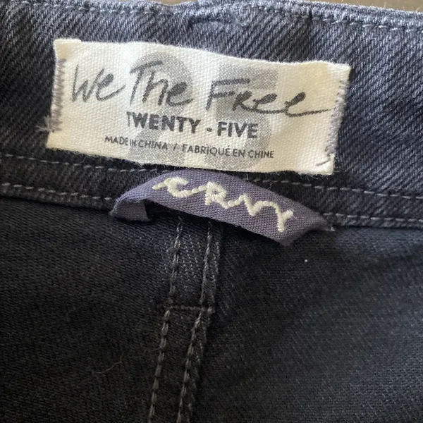 We The Free Curvy High Rise Denim Shorts Size 25 Black‎ Frayed Raw Hem Cotton - Image 6