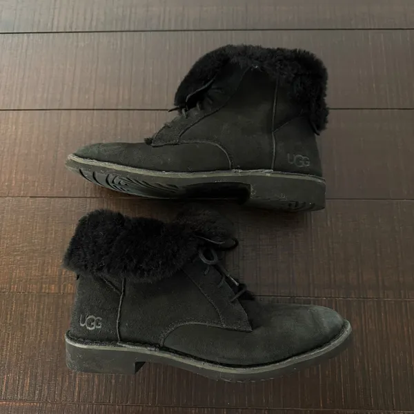 UGG Quincy Boots Black Suede Sheepskin Lined Combat Winter Ankle Women Sz 9.5 - Image 8
