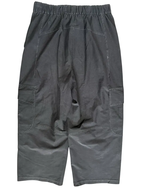 Lululemon 27 Graphite Gray Light Utilitech Cargo Pocket High Rise Cropped Pants - Image 6