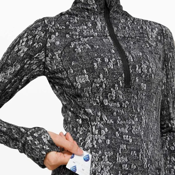 Lululemon Run Briskly 1/2 Zip Eventide Jacquard top Pullover - Image 2