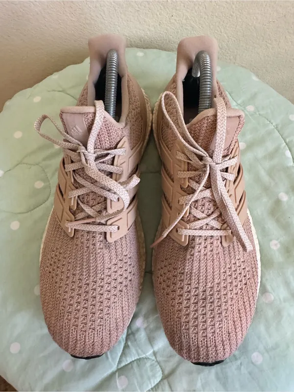 Adidas Ultraboost 4.0 sneakers in the "Ash Pearl size 9.5 - Image 8