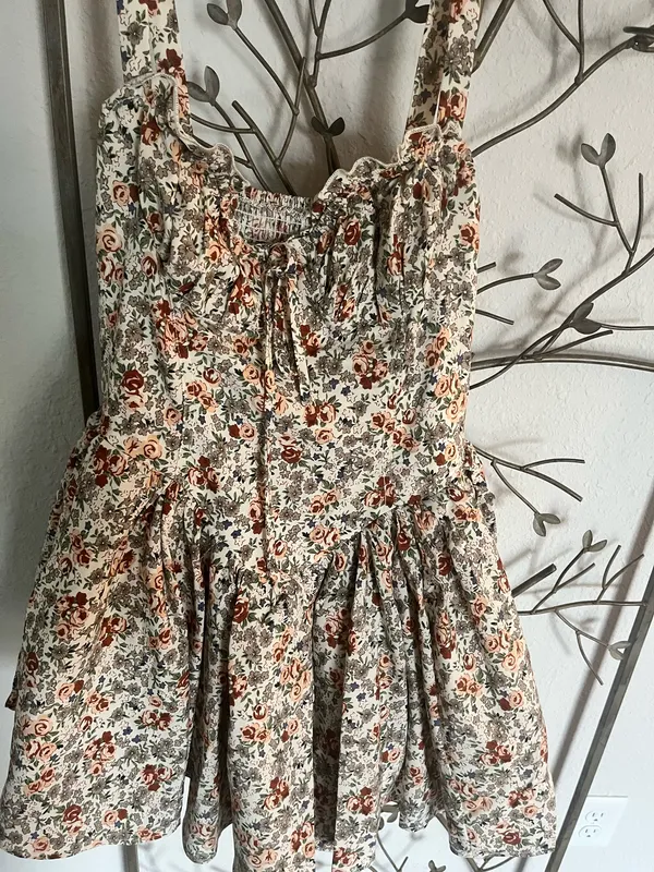 Floral dress #wedding # brunch # tea party #babyshower - Image 2