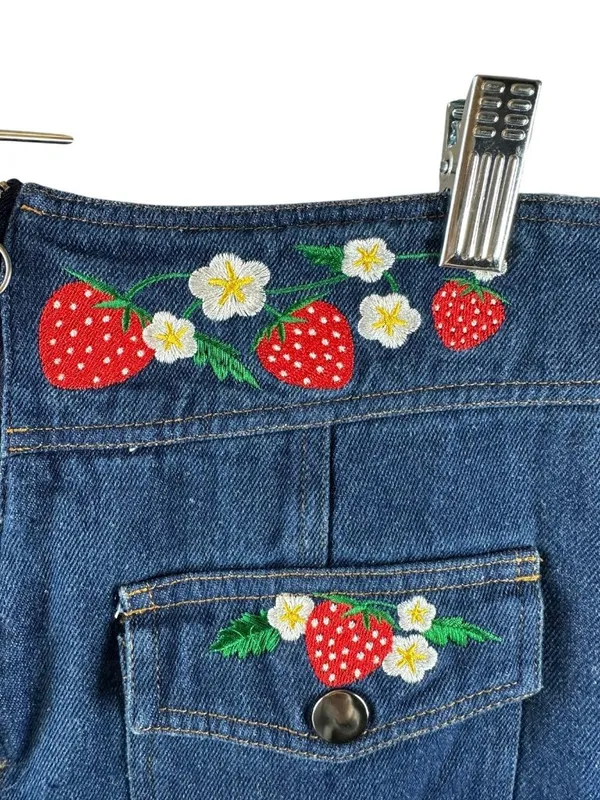 Smak Parlour Strawberry Blossom Embroidered Wide Leg Jeans M Retro Cottagecore - Image 4
