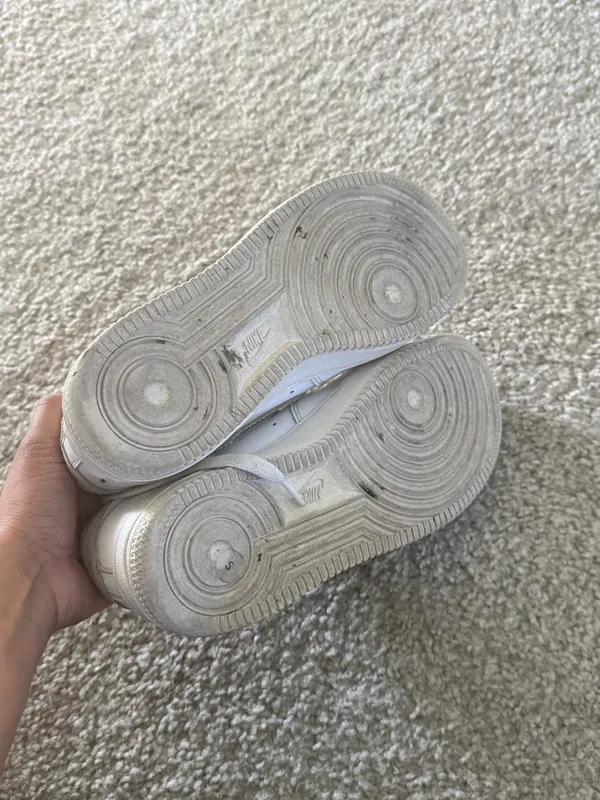 White Nike Air Force - Image 4