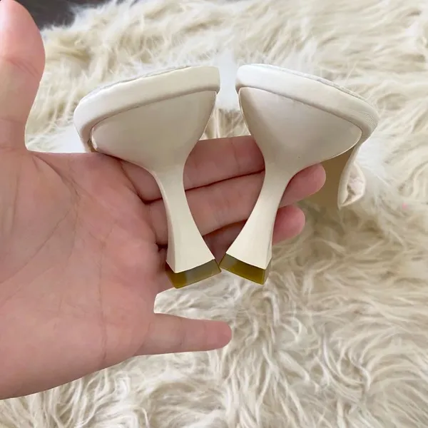 NWOT Cream White Fuzzy Faux Fur Square Toe Open Mule Kitten Heels EU 41 / US 10 - Image 4