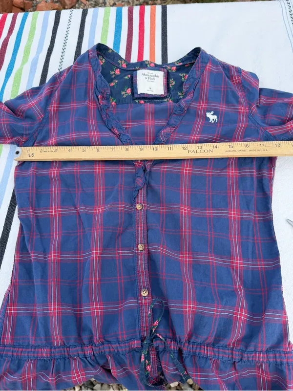 Y2K Abercrombie & Fitch Plaid Ruffle Peplum Tunic Top M Navy Red Floral - Image 9