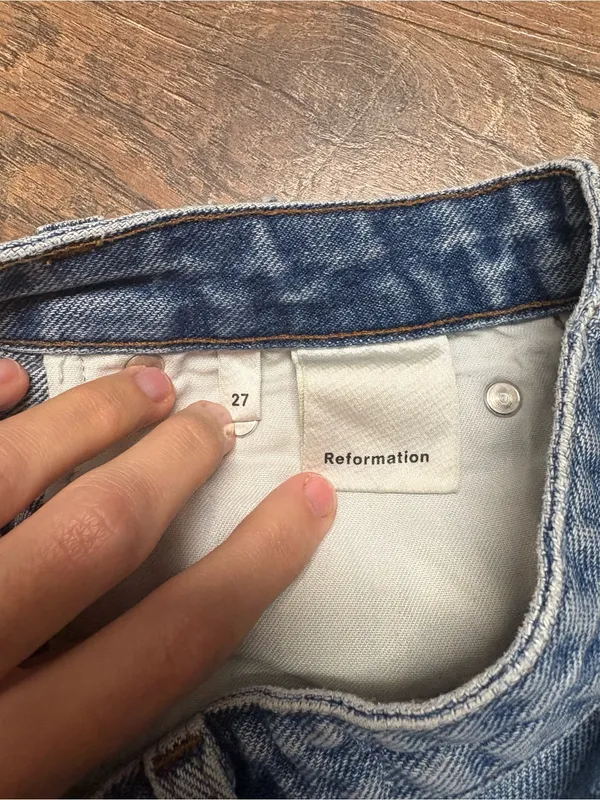 Reformation Button Fly Cut Off Jean Denim Shorts Size 27 - Image 4