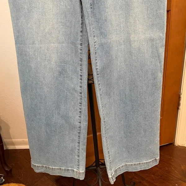 🛠️🛠️🛠️BOGOHO🛠️🛠️🛠️Juicy Couture Sky Blue Carpenter Jeans-Size 7/28 - Image 3