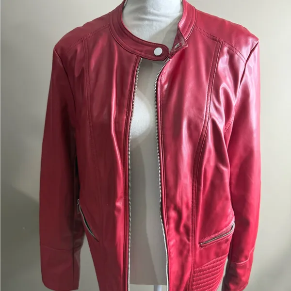 NWT C & A Red Leather Zip - Image 6
