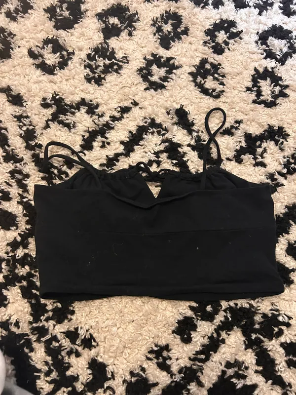 Cropped Keyhole Tank Top - Image 3