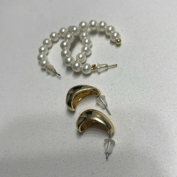 Bohemian Gold & Pearl Earring Set 💛 Lot 5 - Image 3