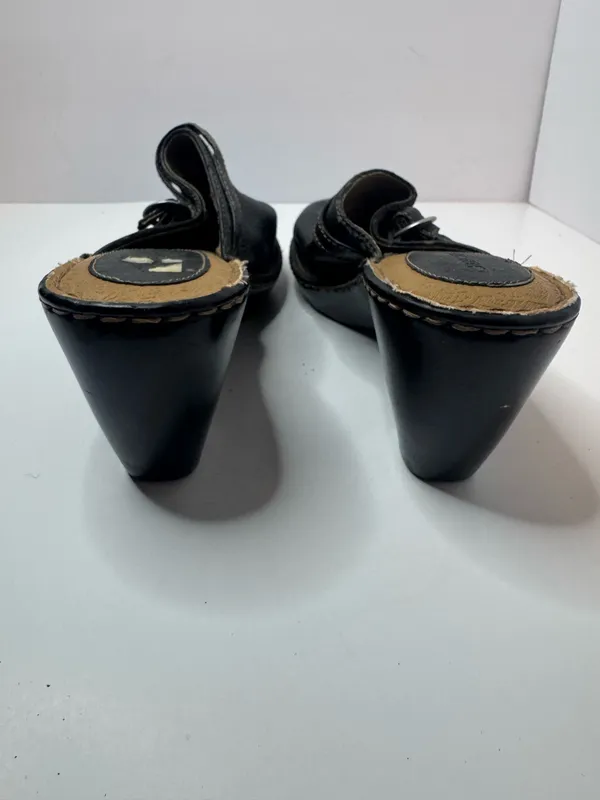 Cherokee Black Leather Mules Size 11 - Image 4