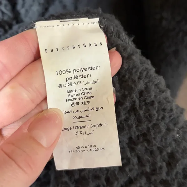 Pottery barn robe - Image 4