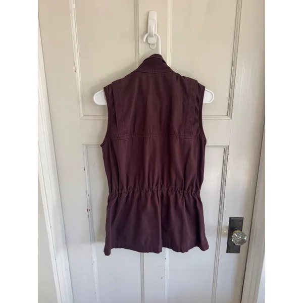 Carhartt women's El Paso Ripstop Utility Vest in Blackberry size XS‎ (0/2) - Image 7
