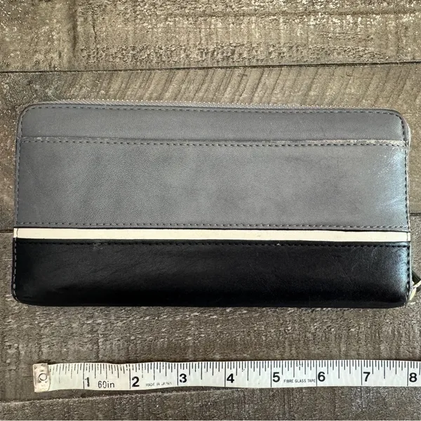 KATE SPADE Large Bifold Wallet- Black‎ Silver Leather Zipper Closure - Image 3