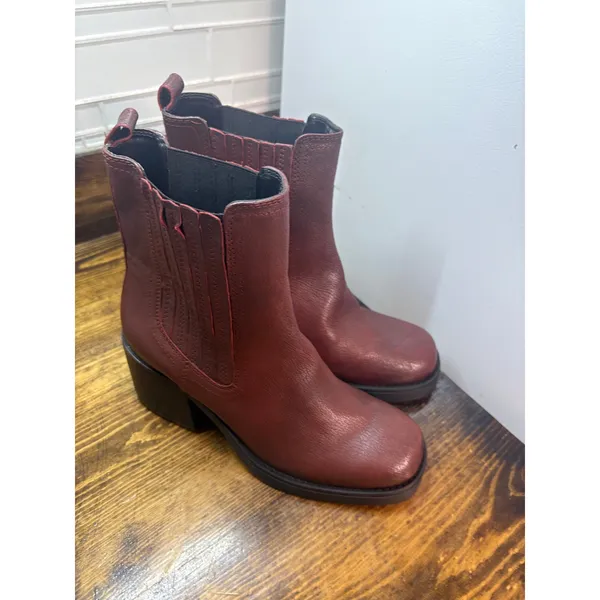 Kenneth Cole Brown Heeled Ankle‎ Boots Size 8 - Image 2