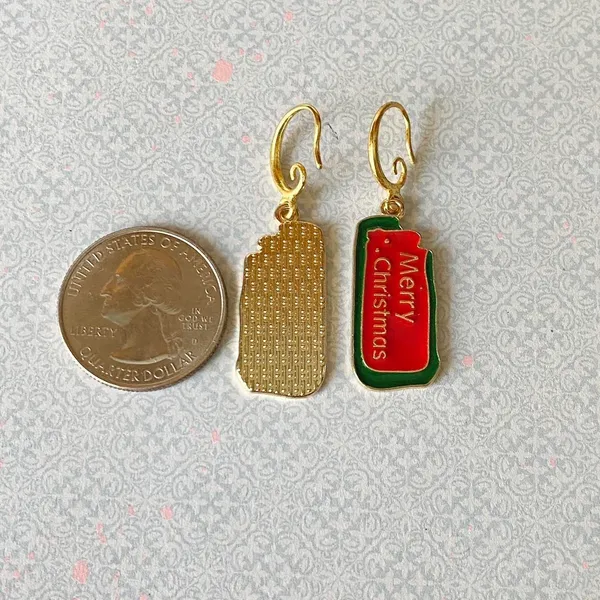 Simple chic retro vintage style “Merry Christmas” earrings✨ - Image 4