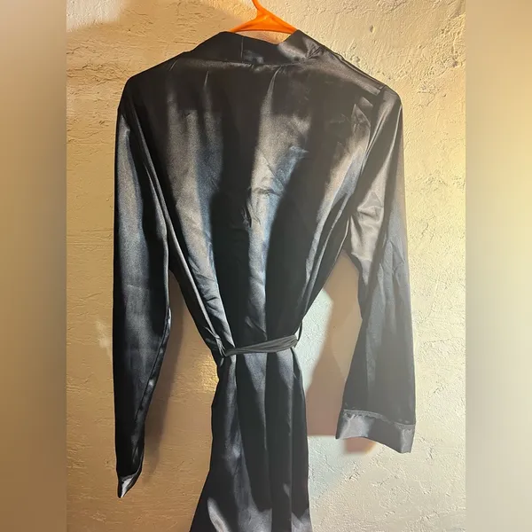 Apt 9 Black Satin Robe - Image 6