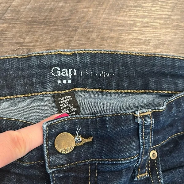 GAP‎ 12 Dark Wash Skinny Jean - Image 3