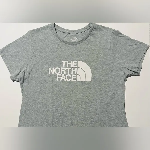 The North Face T-shirt Size M - Image 3