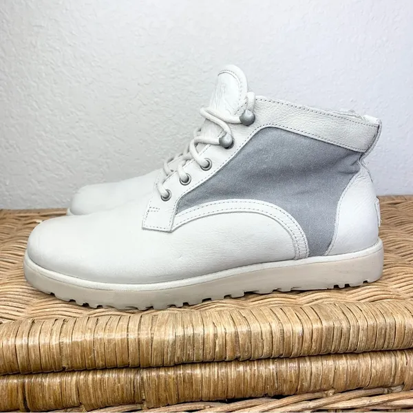 UGG Bethany Lace Up Ankle Boot Light Gray Size 10 Women’s - Image 7
