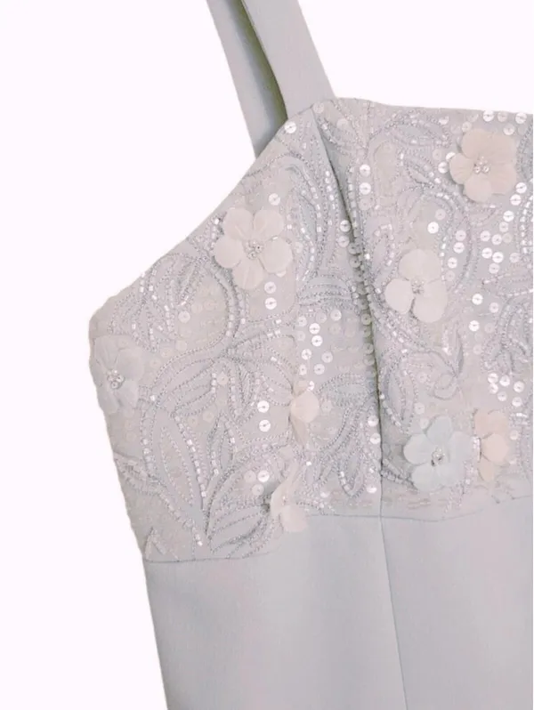 Elegant Light Blue Sleeveless Dress with‎ Floral Lace Bodice - Image 4