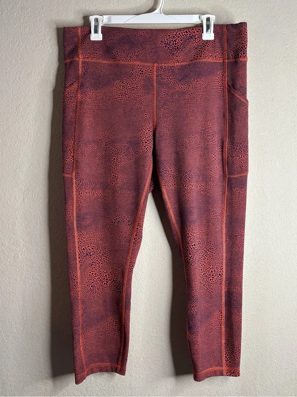 Lululemon Invigorate High-Rise Crop 23" Size 16 W6BGES - Image 2