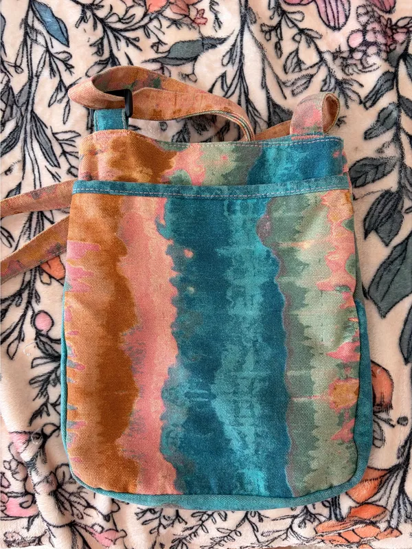 KAVU Crossbody Bag - Image 2