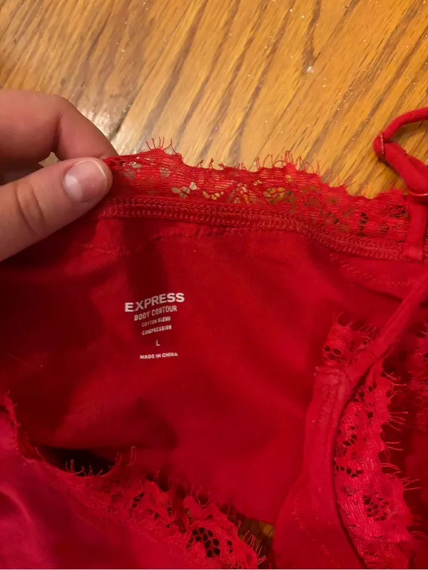 Express Red Lace-Trim Cropped Cami - Image 3