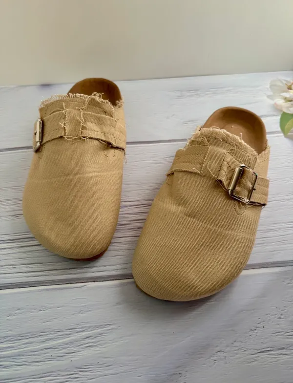 Beige Slides/Slip Ons, Size 9 Tan - Image 4