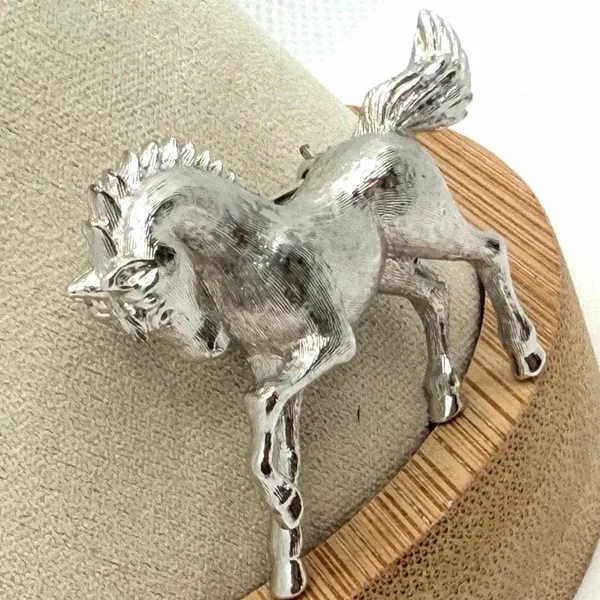 Vintage Monet Silver Tone Prancing Horse Equestrian Brooch - Image 2