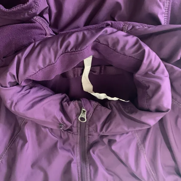 Lululemon Rush Hour Jacket Full Zip Darkest Magenta Purple Hooded Sz 12 *Flaw - Image 12