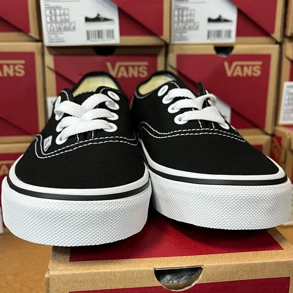 Vans Women's Black Trainers - Image 3