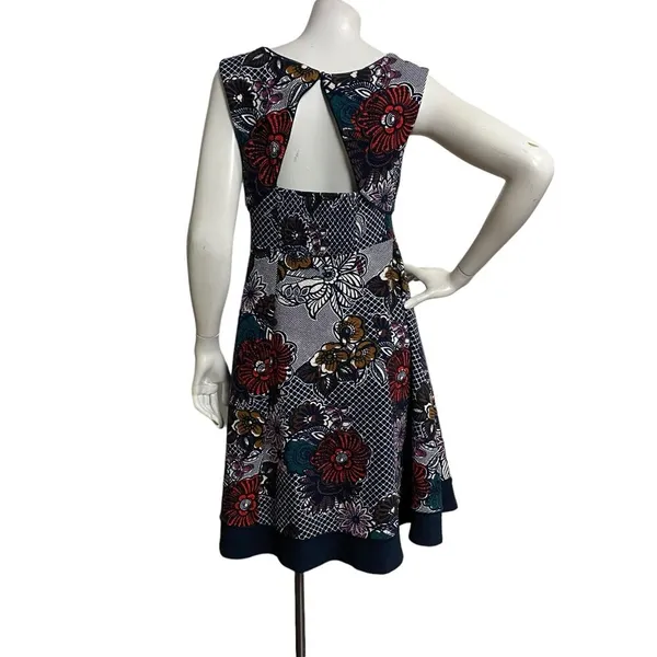 Maeve Dress Size M Navy Blue White Floral Empire Waist Sleeveless Fit & Flare - Image 4