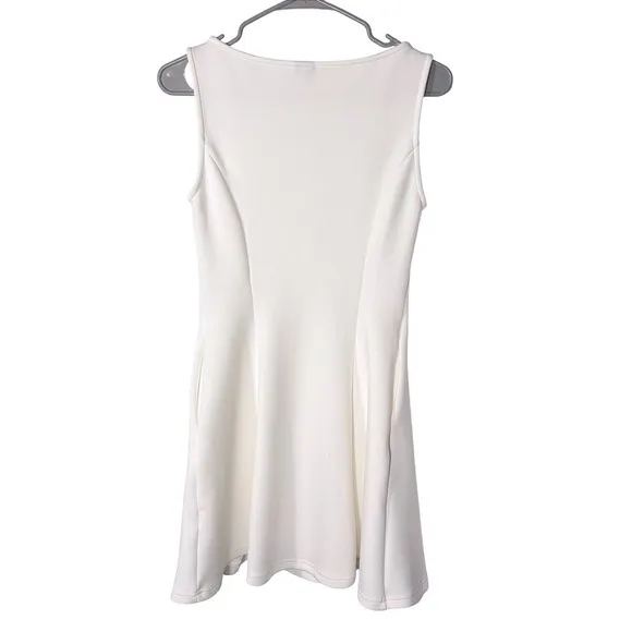 NWT White A-Line Boat Neck Sleeveless Mini Dress with Pockets Size Small - Image 6