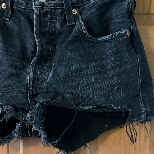 Levi's 501 24 Waist Women's Teen Girl Black Distressed Button Fly Denim Shorts - Image 2