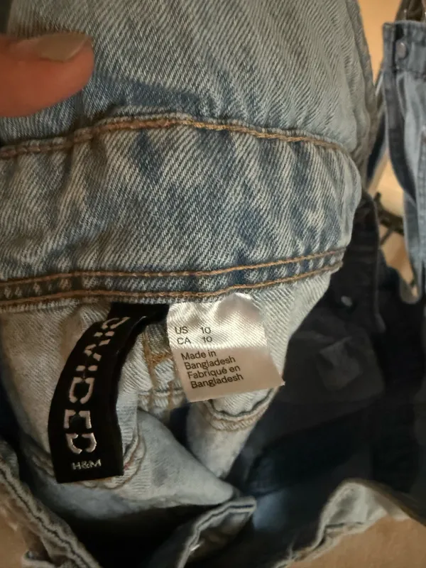 H&M distressed light-wash denim overalls - Image 4