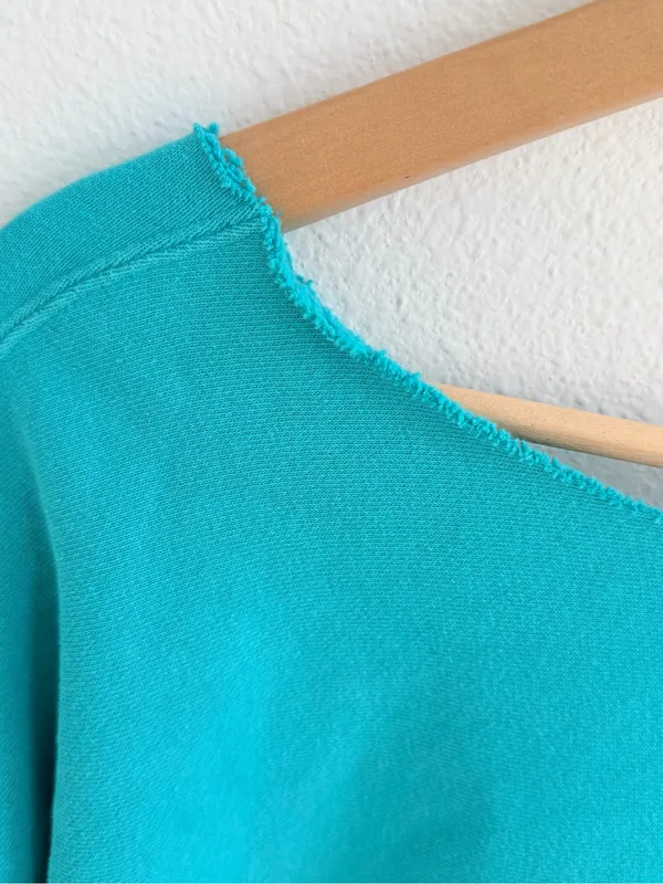 Champion off-the-shoulder sweatshirt - Image 10
