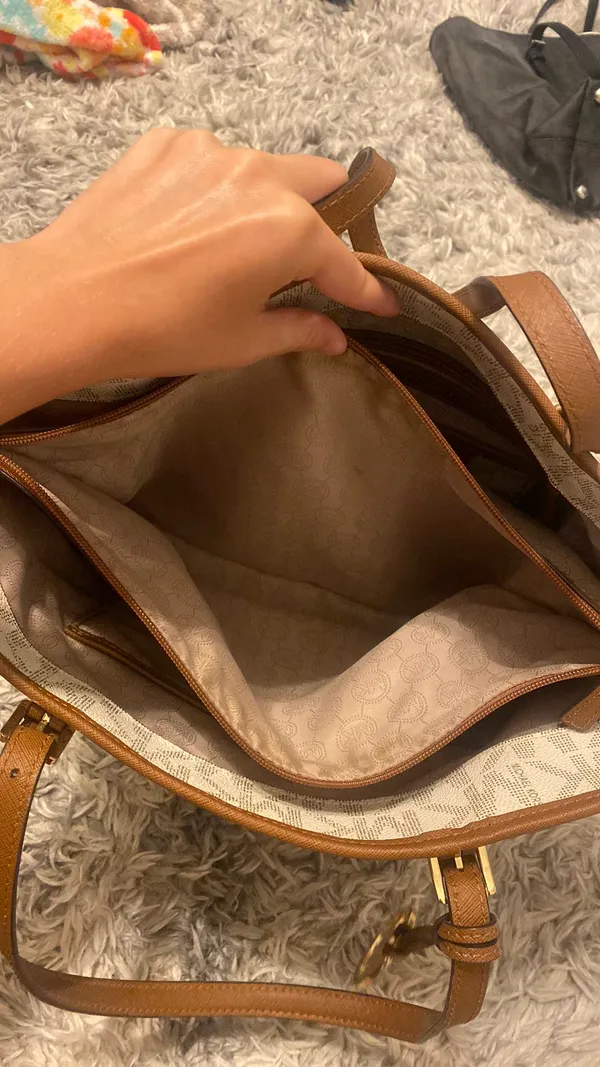 Michael Kors Purse - Image 6