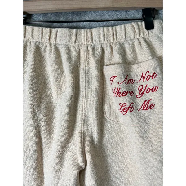 Boys Lie I Am Not Where You Left Me Sweatpants Cream Graphic Fleece Size Small - Image 4