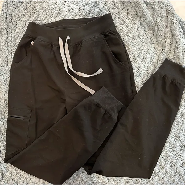 FIGS High Waisted Zamora Jogger Scrub Pants™ - Image 6