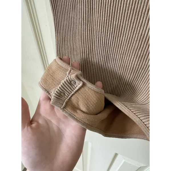 AURA Women's Beige One-Piece Stretch Solid Bodysuit Size S/M - Image 4