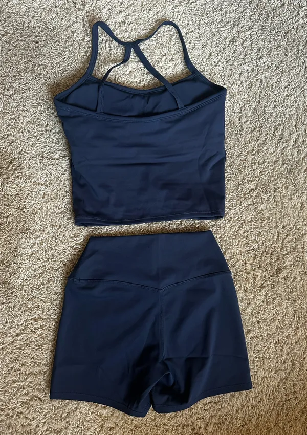 Amazon Workout Set  - Image 4