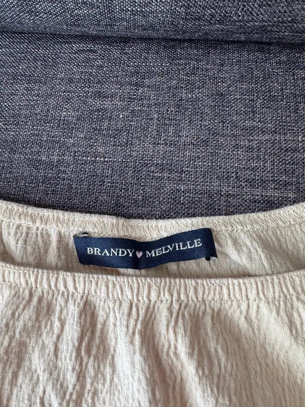 Beige Top Brandy Melville - Image 2