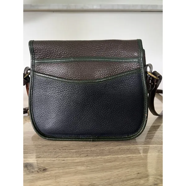 Vintage Dooney & Bourke Teton Collection All-Weather Leather saddle bag Brown - Image 4