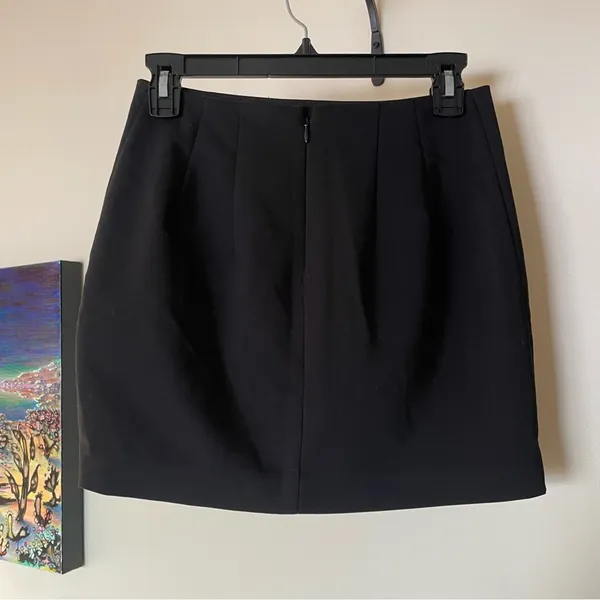 Express Simple Black Mini Skirt Size 0 - Image 2