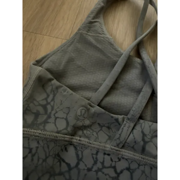 Lululemon Energy Bra Medium Support Size 4 - Image 5